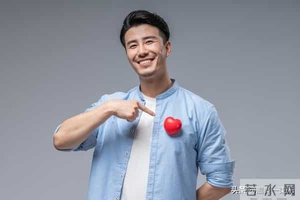 50岁的女人，最容易和这几种男人发生 婚外情，男人一定要慎重！