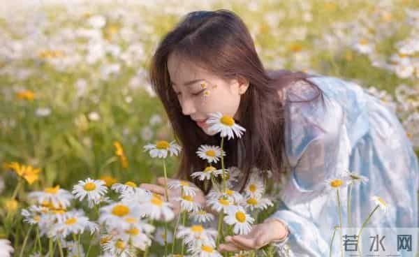 我55岁，已经绝经了，前段时间跟一个比我大八岁的老头在一起了