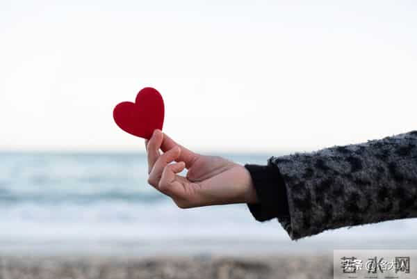 成年男人的真心话：爱你的人和只想睡你的人，差别太明显