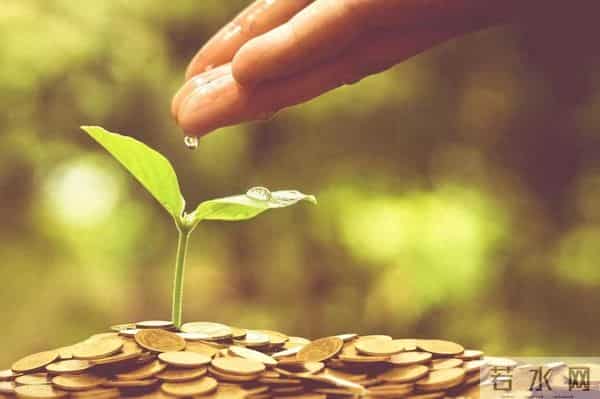 那年继母将我赶出家门，婶婶给我一碗饭，二十年后我给她养老送终