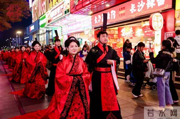 第五届湖南汉式集体婚典在长沙举行 再现中华千年古礼