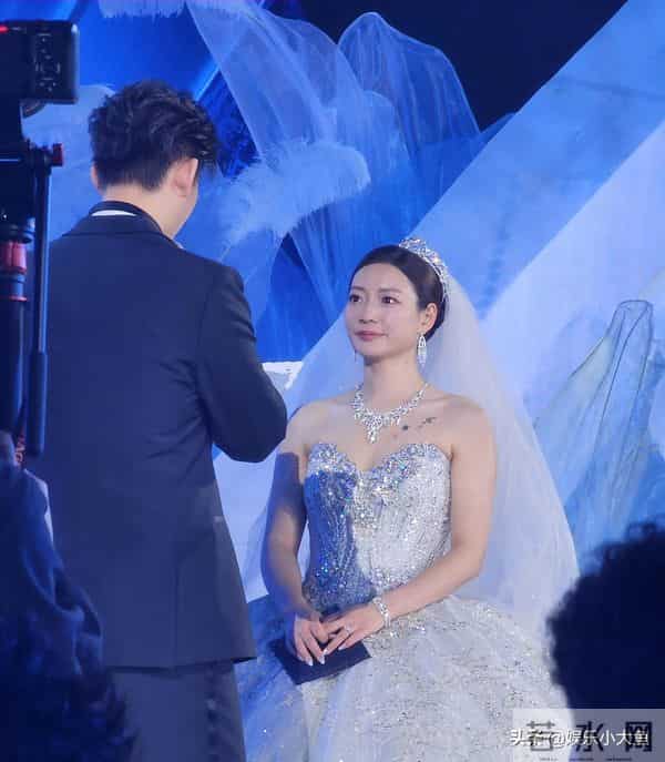 黄雅琼刘雨辰举行婚礼，郑思维儿子艾登当花童，东哥大头等送祝福