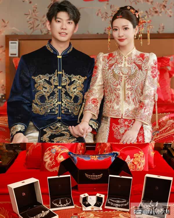 王懿律携妻子参加黄雅琼刘雨辰婚礼，四人合影俊男靓女好养眼！