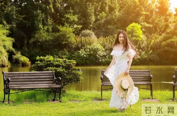 揭秘：女人想让你“泡她”，会发出这6个信号，别再后知后觉