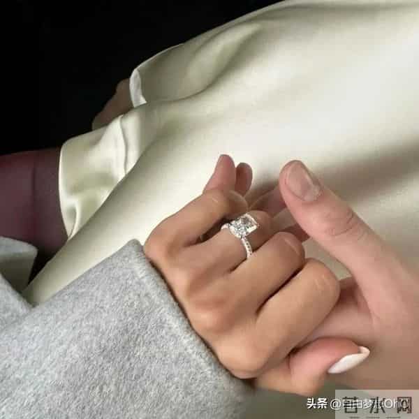 事业越成功，对媳妇越上心得三大星座男