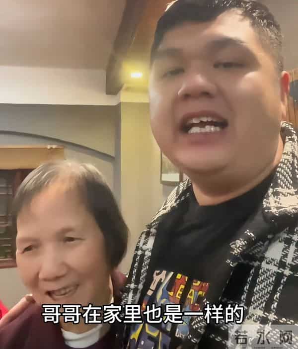 看了麦子小叔毫无尊严的生活，才懂他为啥现在对麦子爸爸那般差
