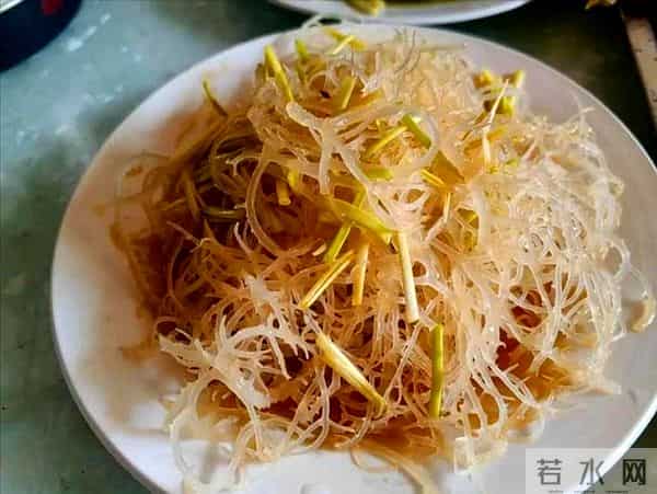 河南丈母娘的菜，款待女婿火了，不剩菜不浪费，网友：真疼女婿！