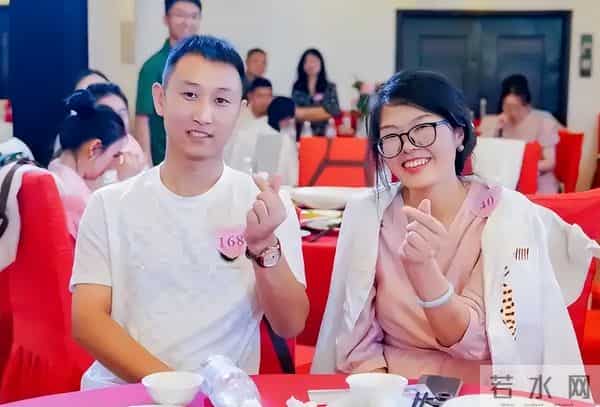 十年产生了1亿剩女！被毒鸡汤耽误的社会底层女性，该何去何从？