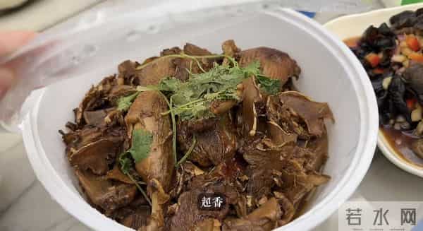 水亦诗到泉州更辛苦，忙到没空化妆脱发严重，12个菜招待邹阳朋友