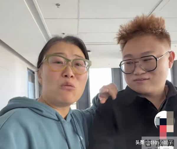 洞姐：美国回来住弟家，忙着挣钱 对婆婆冷淡？网友：高学历就如此