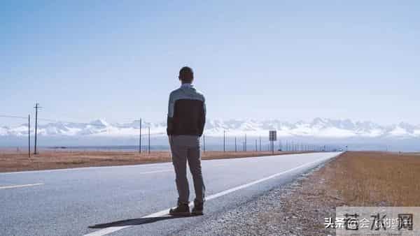 人到中年才懂：真正成熟的人，都有这3个“隐形本事”