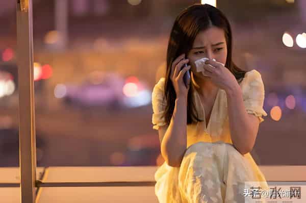 丧偶后，大多数人表面上走出来了，但实际上是这样的