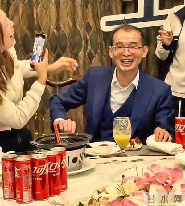 谢岳悄悄的更换了主页，他说的一句话让人无限遐想是否还有可能性