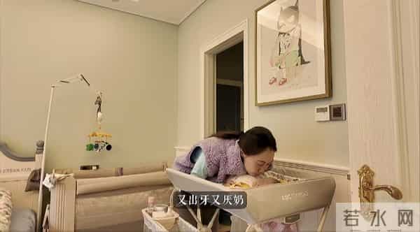 水亦诗到泉州更辛苦，忙到没空化妆脱发严重，12个菜招待邹阳朋友