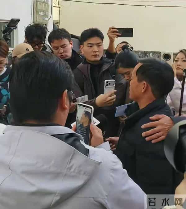 被拐30年粱志辉认亲叫爸妈，被问儿子是否会回来？粱爸回复情商高