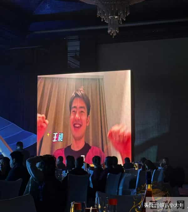 黄雅琼刘雨辰举行婚礼，郑思维儿子艾登当花童，东哥大头等送祝福