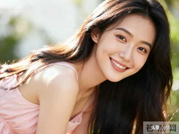 这6个行为说明女生对你有好感，别不懂！中3条以上，恭喜你有戏了