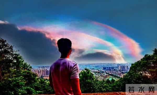 一个男人爱不爱你，从回微信的态度，就能看得出来。