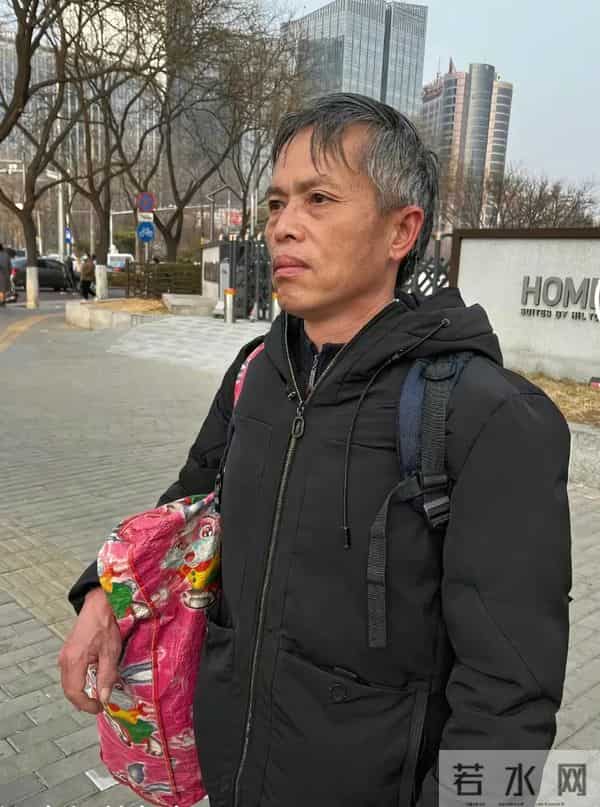 梁志辉被拐30年，十几年前他就见过爸爸却没能相认。