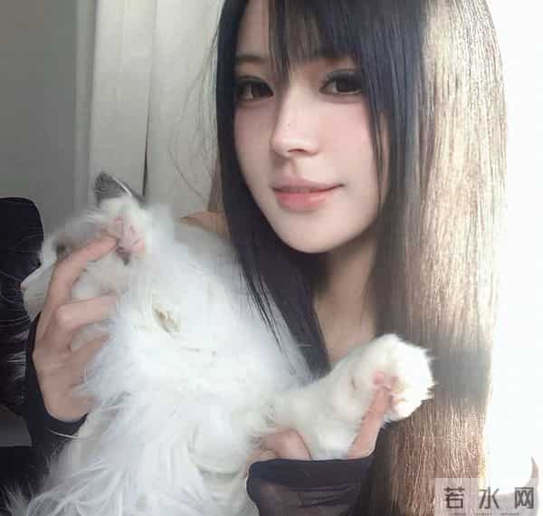 民政局门口，我看着妻子：离婚证都到手了，还不去找你的老相好？