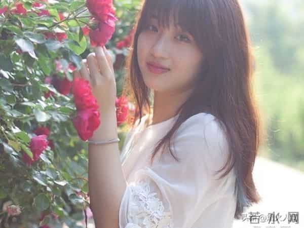 微信上发这三句话的女人，早已想你入骨