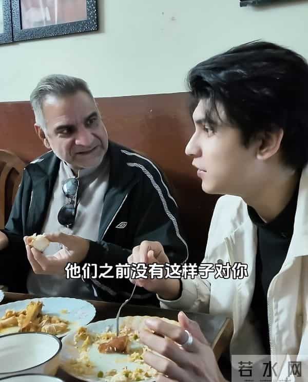 看了麦子小叔毫无尊严的生活，才懂他为啥现在对麦子爸爸那般差