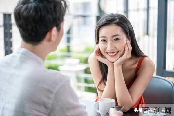50岁的女人，最容易和这几种男人发生 婚外情，男人一定要慎重！