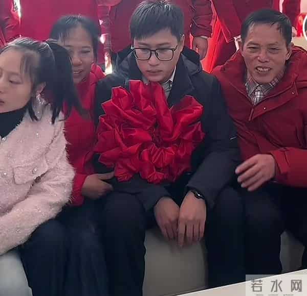 梁志辉被拐30年，十几年前他就见过爸爸却没能相认。