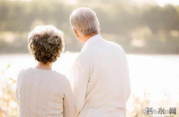 惊人的因果定律：不孝顺父母的人，没有好命，没有福报。