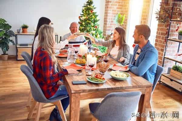 十二月启新：沉心反思藏力量，珍惜当下赴新程