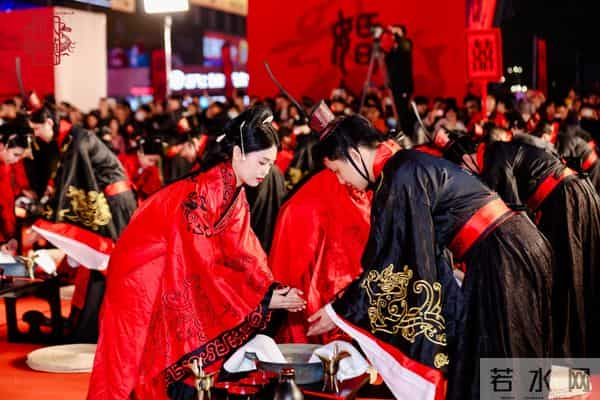 第五届湖南汉式集体婚典在长沙举行 再现中华千年古礼