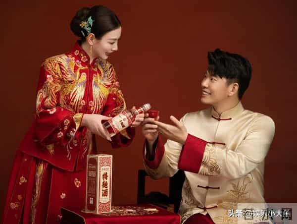 黄雅琼刘雨辰举行婚礼，郑思维儿子艾登当花童，东哥大头等送祝福