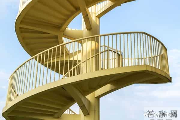 老天爷给你递梯子，贵人在暗处使劲！你再不开门，机会就真溜走了