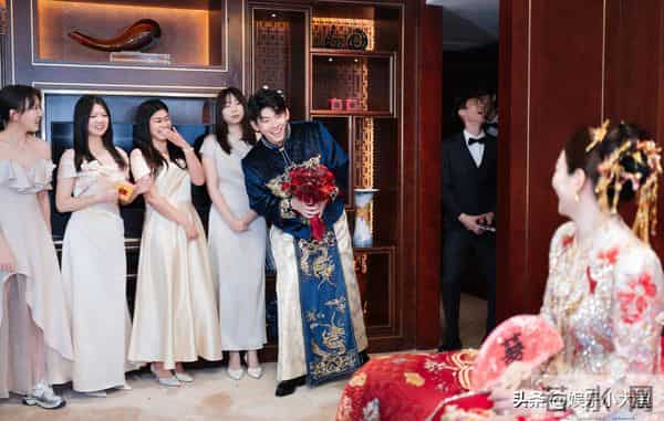 黄雅琼刘雨辰举行婚礼，郑思维儿子艾登当花童，东哥大头等送祝福