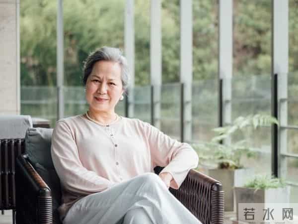 才明白,六十女性,惊人的真相:她们真的不需要陪伴吗?