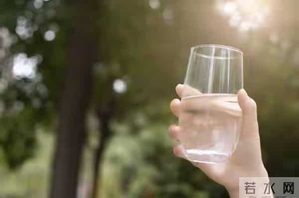 丧偶后娶了小姨子，洞房夜才知亡妻藏了半辈子的秘密