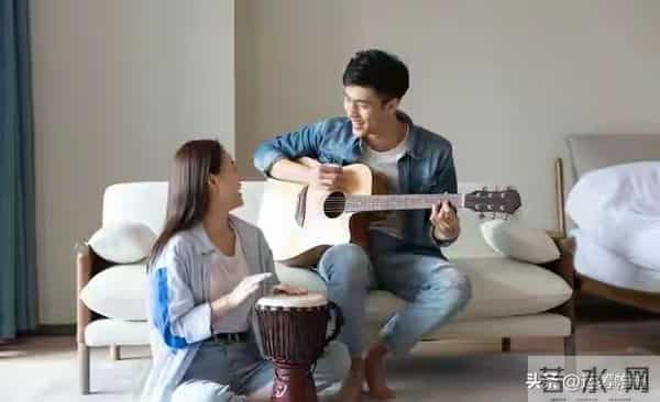 情人之间是真心还是假意，其实一眼就可以识别出来的