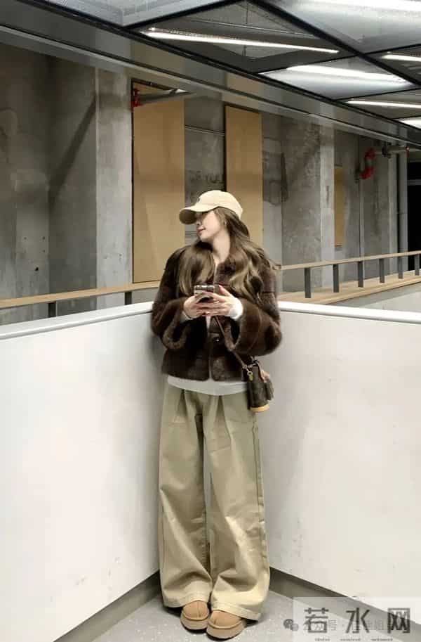 毛毛外套+阔腿裤｜时髦又慵懒