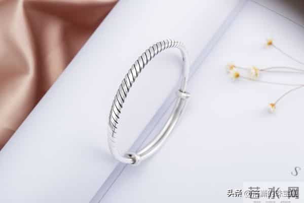 八大耐造首饰排行榜：铂金第四，k金第五，足金垫底，老大很意外