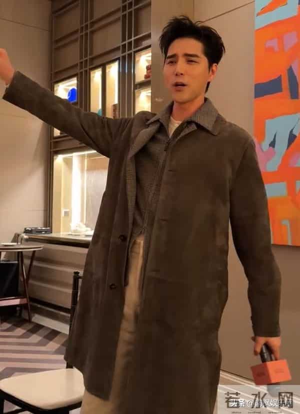 澳门这一夜，王阳堪叔圈天花板回归，朱珠风韵犹存，肖战赢麻了！