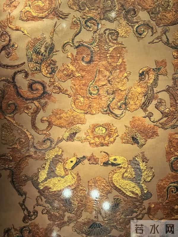 遭老祖宗的“金铺盖”闪到了，在全球首站全国唯一的成都重磅大展上