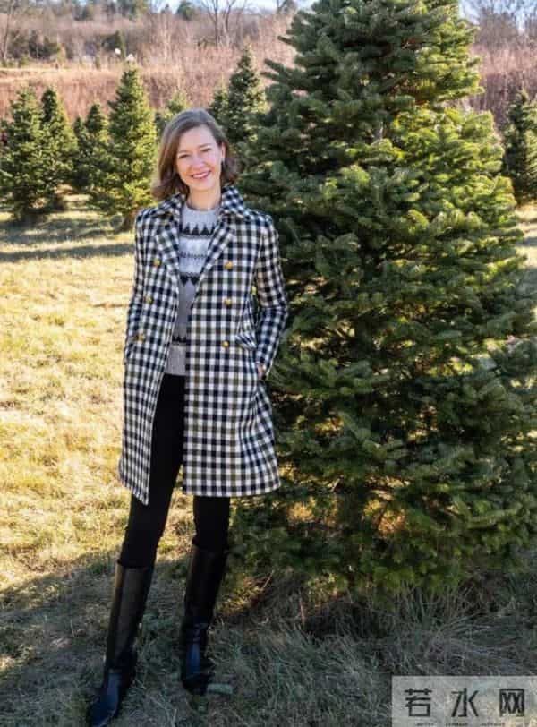 被这位博主穿搭惊艳，人过中年穿衣不花哨，基础款穿出英伦腔调