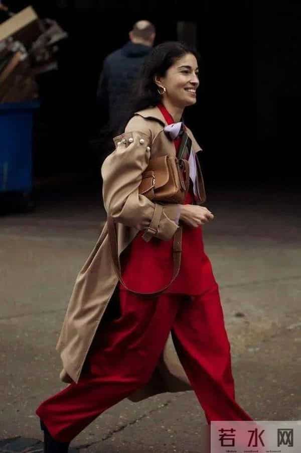 今冬绝美“配色”大赏！这两个颜色，为什么又被热捧？