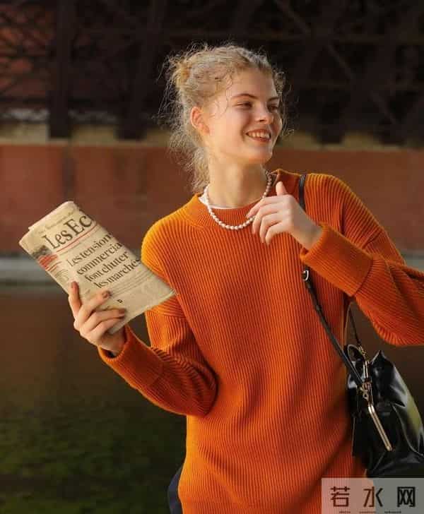 今年冬天最绝的配色：橙色+棕色，太明媚了！