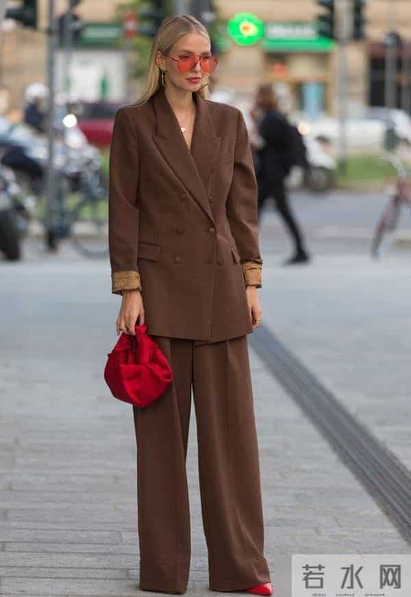 今冬绝美“配色”大赏！这两个颜色，为什么又被热捧？