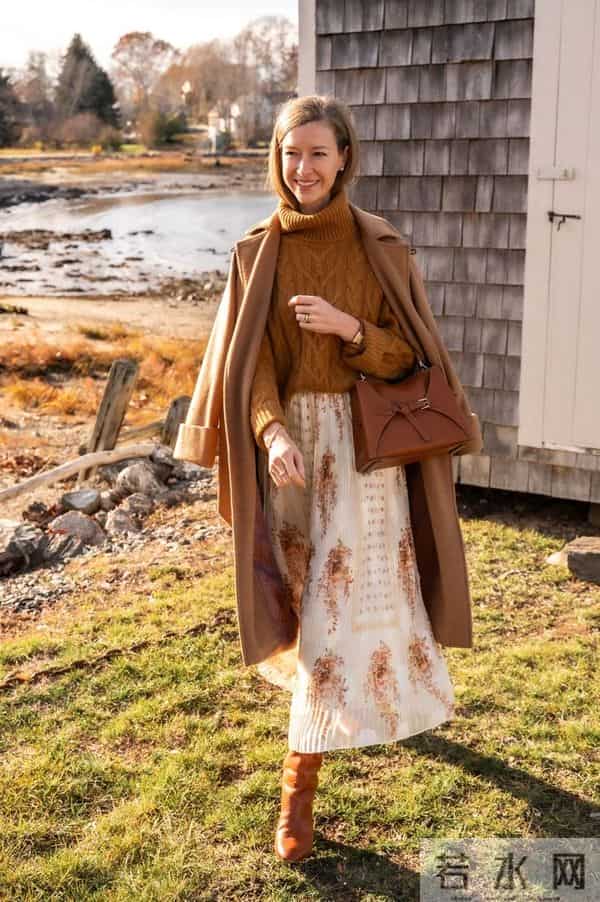 被这位博主穿搭惊艳，人过中年穿衣不花哨，基础款穿出英伦腔调