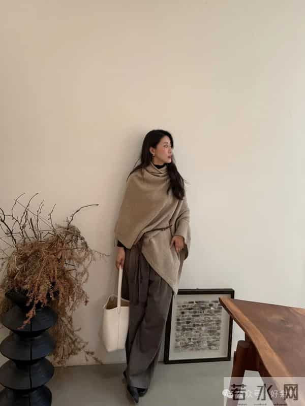 又暖又好看，18套秋冬穿搭，降温就这样穿