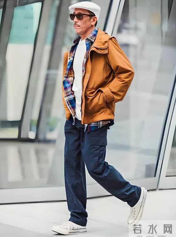 50岁男人想要年轻：穿要简洁有型、裤优雅、戴假发，老了也照样帅