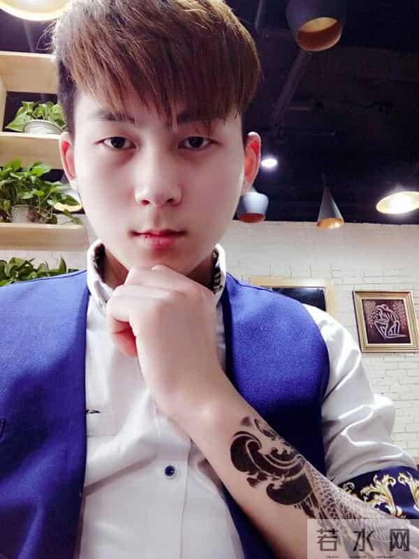 90后少年从非主流到正能量的转变