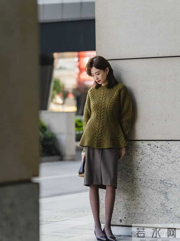 咸菜绿毛衣好漂亮